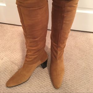 Gorgeous Robert Clergerie suede boots