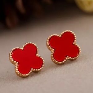 red clover earrings