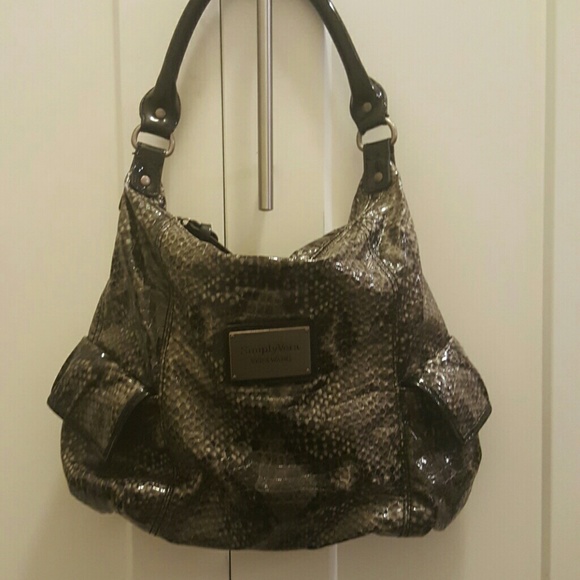 Handbags - Picture 1 of 4
