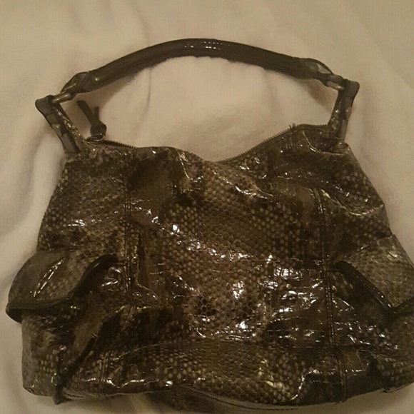 Handbags - Picture 3 of 4