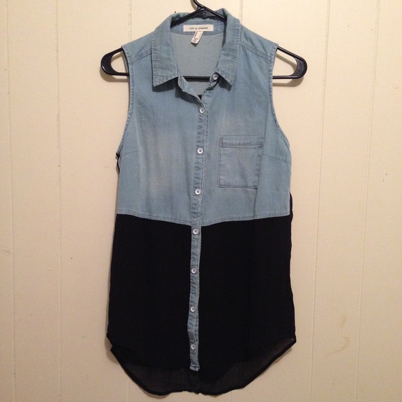 NWOT Forever 21 Denim Button-Up Tank