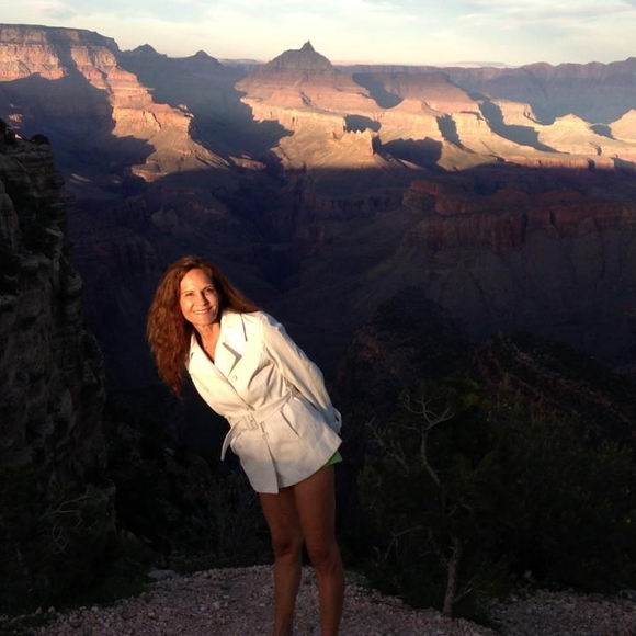 Meet your Posher, Jane