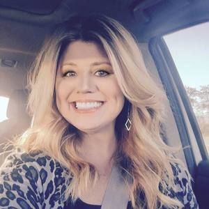 Meet your Posher, Angie