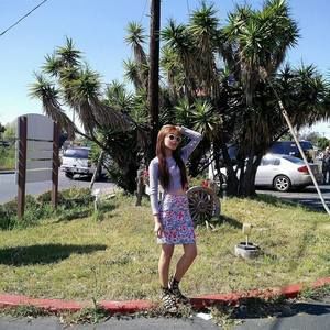 Meet your Posher, Cha mae