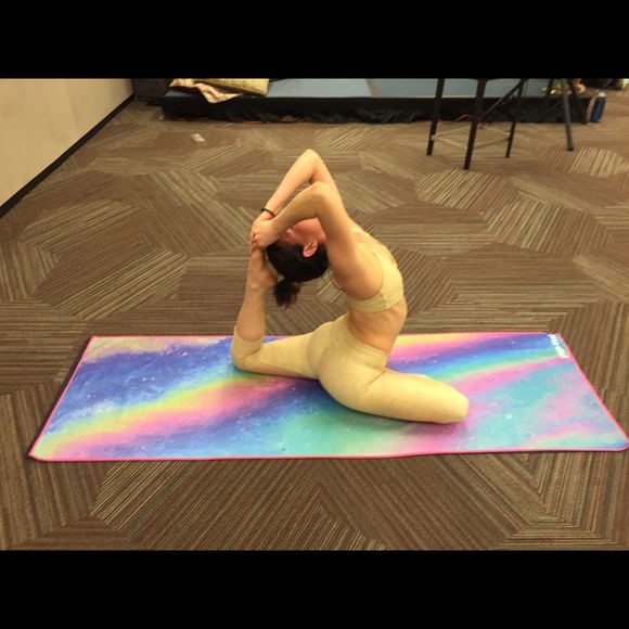 Hologram Yoga Towel