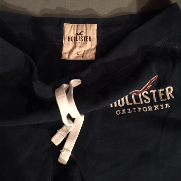 💜HOLLISTER SWEATPANTS - Picture 2 of 3