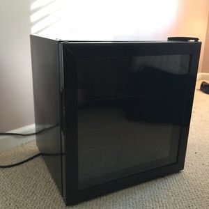 Mini fridge