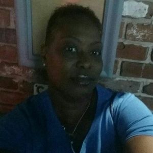 Meet your Posher, Simona