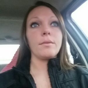 Meet your Posher, Loni