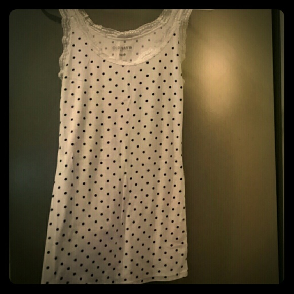 Polka dot tank top with lace