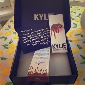 👄LAST KIT👄 Kylie LIPKIT in Dolce K