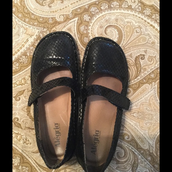 Reposh Alegria nurse/work shoes