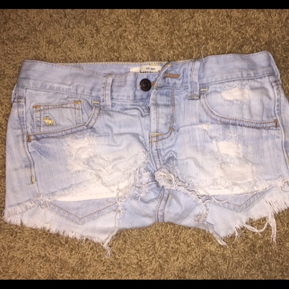 Light blue short shorts