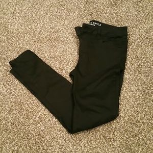 Women's brand new American Eagle jeans