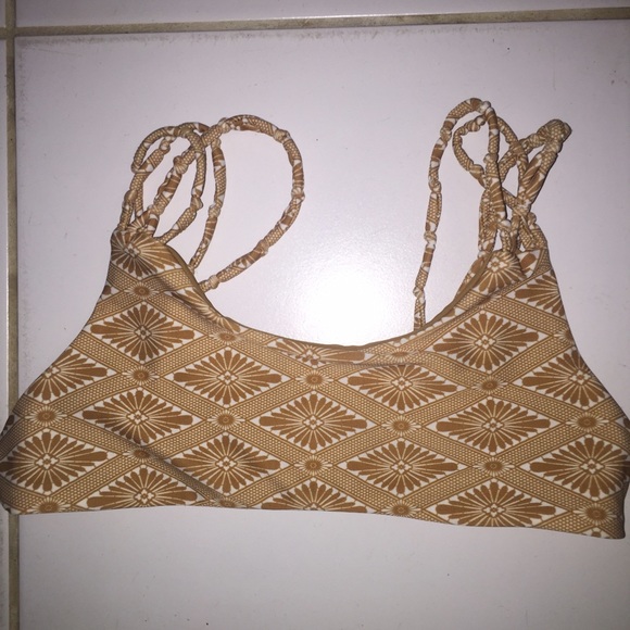 Kaohs swim top! Traded🐣