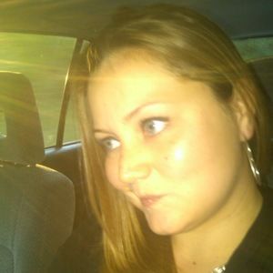 Meet your Posher, Lauren