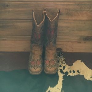 Corral heart angel wing boot