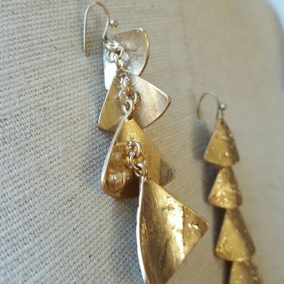 FINAL SALE Textured Gold Triangle Earrings Mod - Picture 3 of 3