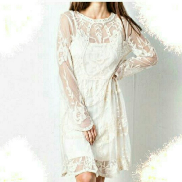 Ivory Lace Dress - Picture 2 of 3