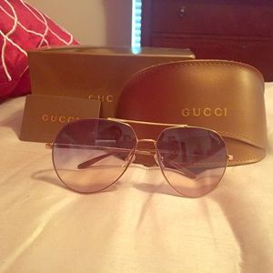 😍Large Gucci aviator subglasses😍