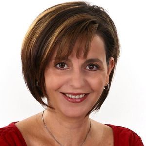 Meet your Posher, Claudia