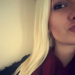 Meet your Posher, Kendra