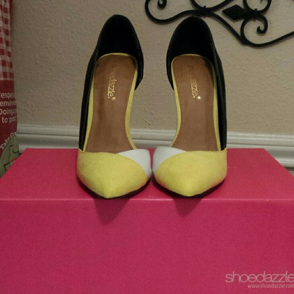 Shoes - Picture 2 of 4