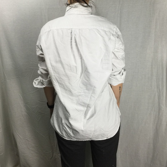 Button down - Picture 2 of 3