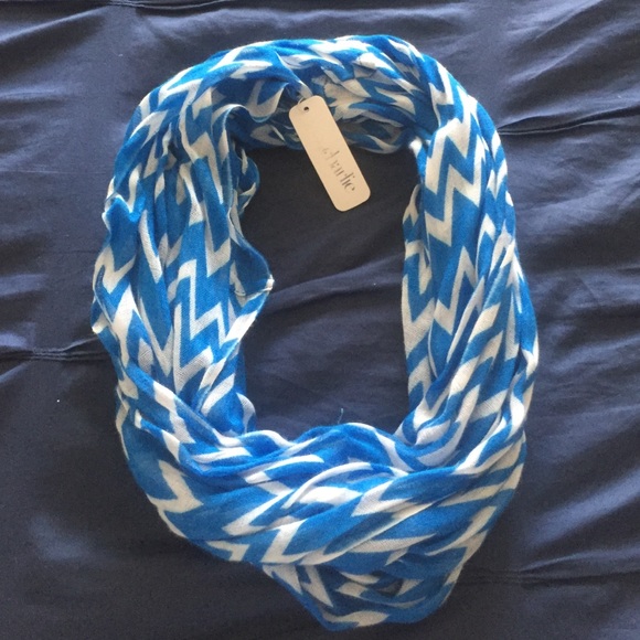 Blue and white infinity scarf. NWT