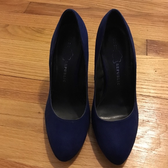 Blue suede shoes
