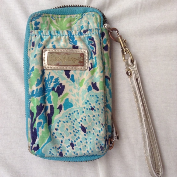 Lilly Pulitzer Let's Cha Cha wristlet