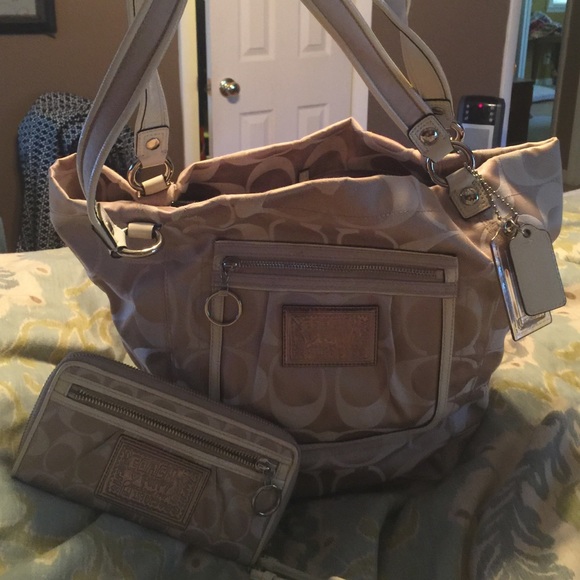 Coach Poppy bucket purse and matching wallet