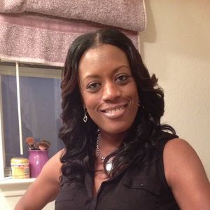 Meet your Posher, Denise