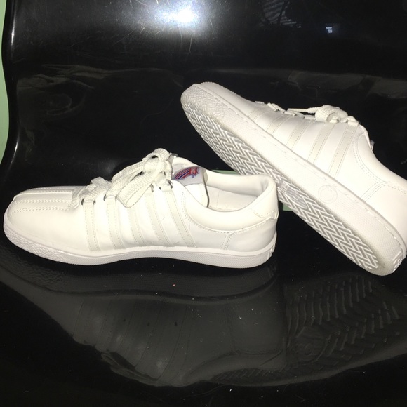 K-Swiss Men's Classic Casual Sneakers - Picture 2 of 3