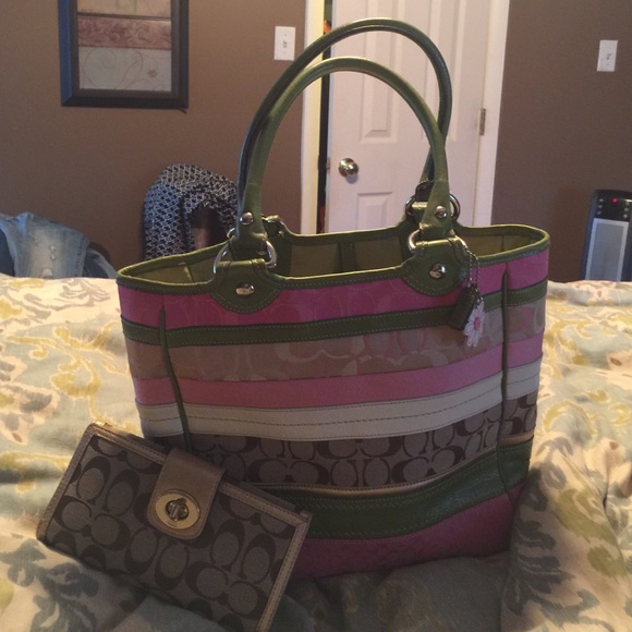 Coach purse and wallet