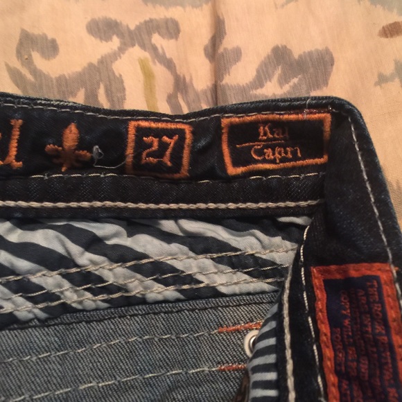 Rock revival capris 27