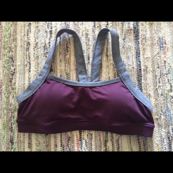 NWOT Sports Bra with Removable Cups