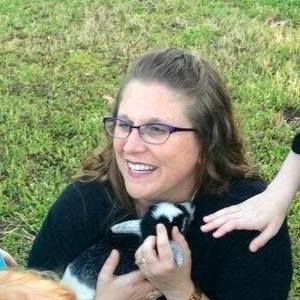 Meet your Posher, Julia