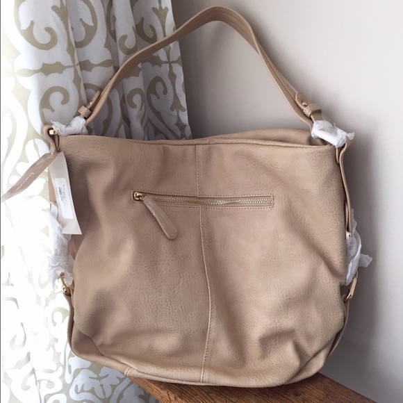 SOLD 🎉 NWT Urban Expressions Tan Hobo Bag