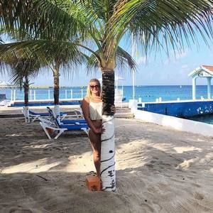 Meet your Posher, Ellie