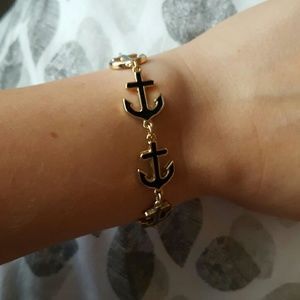 Black anchor w/ gold bracelet