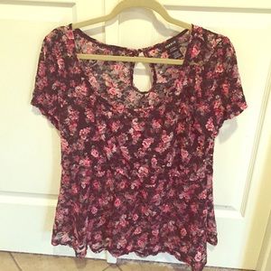 Torrid floral print peplum top. EUC.