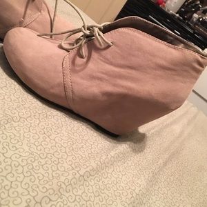 Brown wedges