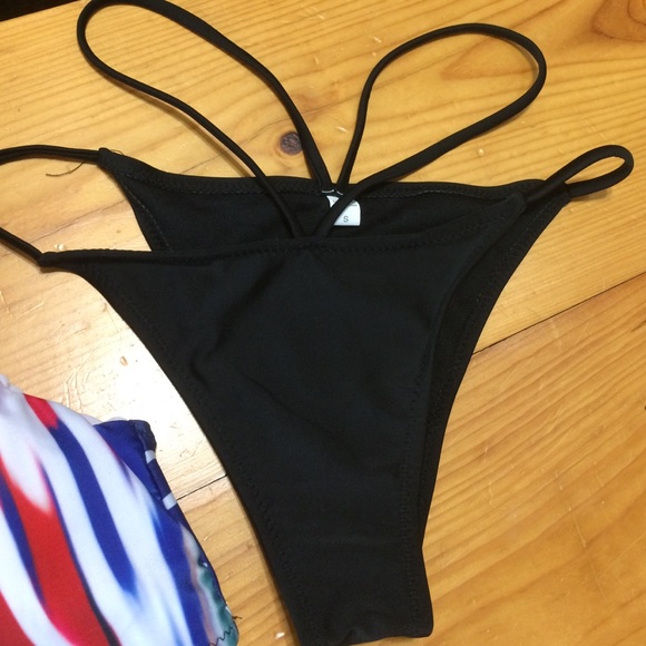 Sold in bundle! - Picture 3 of 4