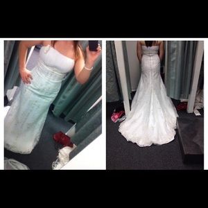 Wedding / formal gown