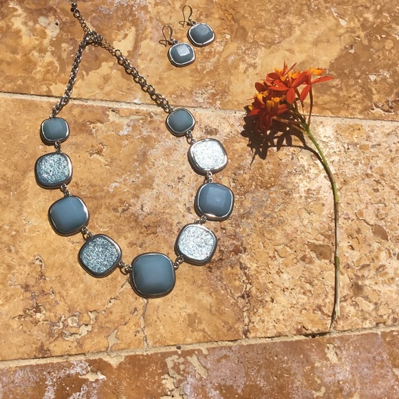 **SOLD IN BUNDLE** CHARMING CHARLIE BLUE & SILVER - Picture 2 of 2