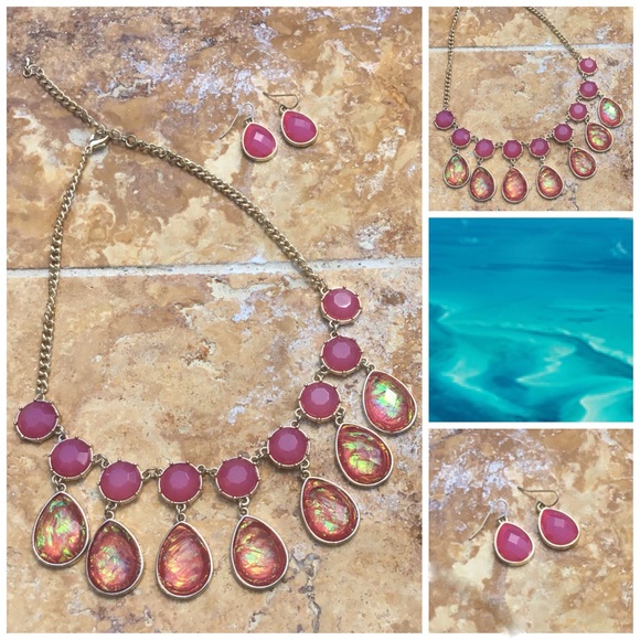 **SOLD IN BUNDLE** CHARMING CHARLIE PINK - Picture 1 of 2