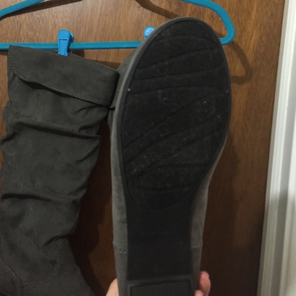 SOLD - Picture 3 of 4