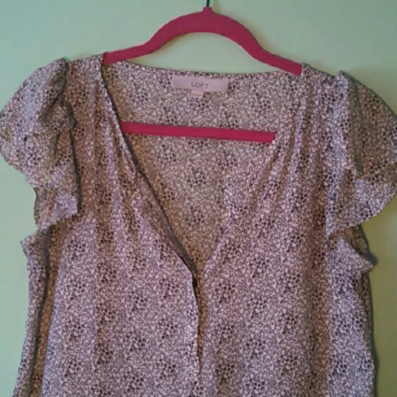 White and black xs Ann Taylor LOFT shirt