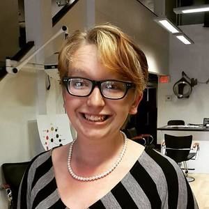 Meet your Posher, Nicole